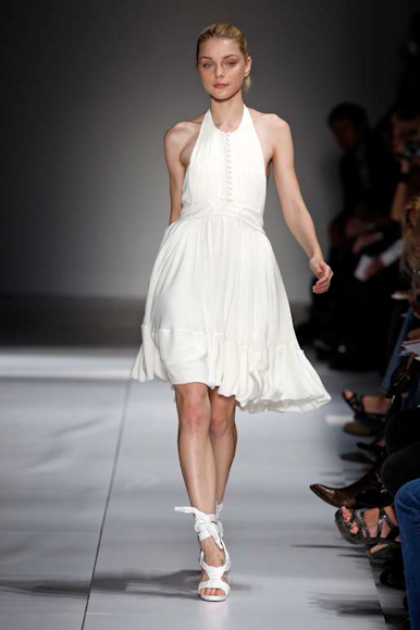desfiles-loewe-paris-verao2008rtw-112