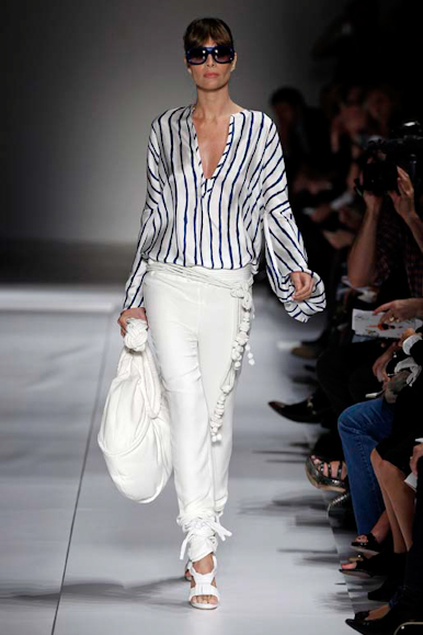 desfiles-loewe-paris-verao2008rtw-116