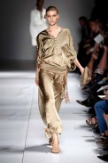desfiles-loewe-paris-verao2008rtw-122