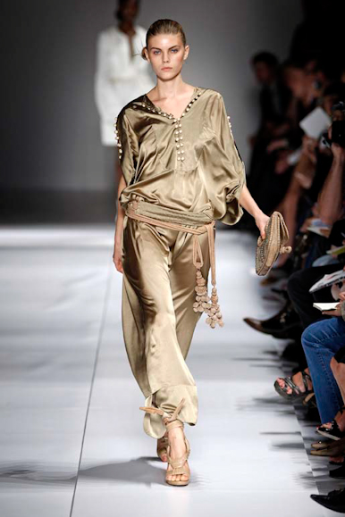 desfiles-loewe-paris-verao2008rtw-122