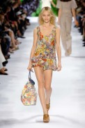 desfiles-smccartney-paris-verao2008rtw-105