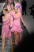 desfiles-valentino-paris-verao2008rtw-105