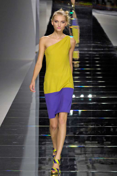 desfiles-valentino-paris-verao2008rtw-106