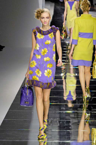 desfiles-valentino-paris-verao2008rtw-109