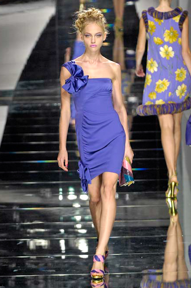 desfiles-valentino-paris-verao2008rtw-112