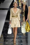 desfiles-valentino-paris-verao2008rtw-131