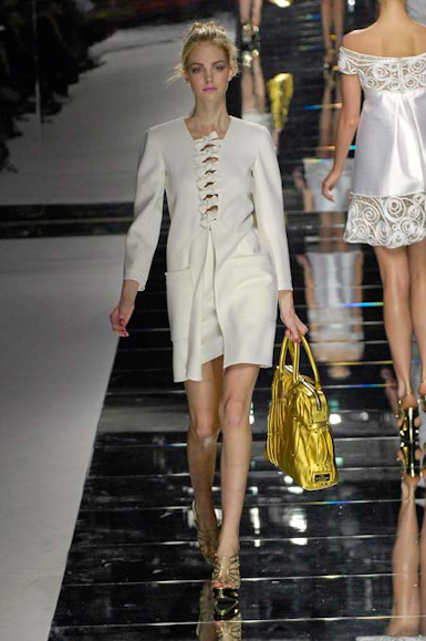 desfiles-valentino-paris-verao2008rtw-145