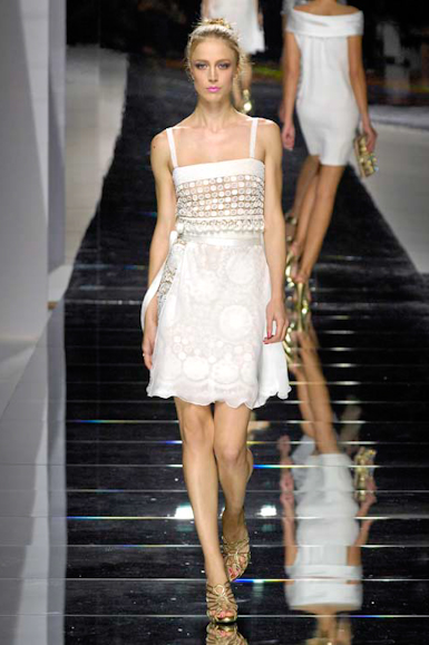 desfiles-valentino-paris-verao2008rtw-147