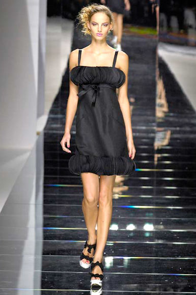 desfiles-valentino-paris-verao2008rtw-159