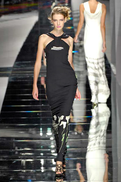desfiles-valentino-paris-verao2008rtw-166