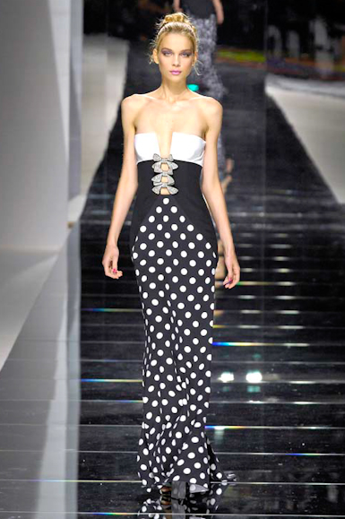 desfiles-valentino-paris-verao2008rtw-167