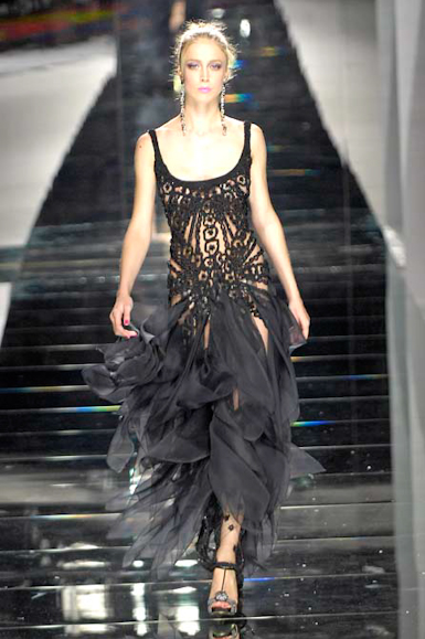 desfiles-valentino-paris-verao2008rtw-170