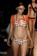 desfiles-undercover-paris-verao2008rtw-103