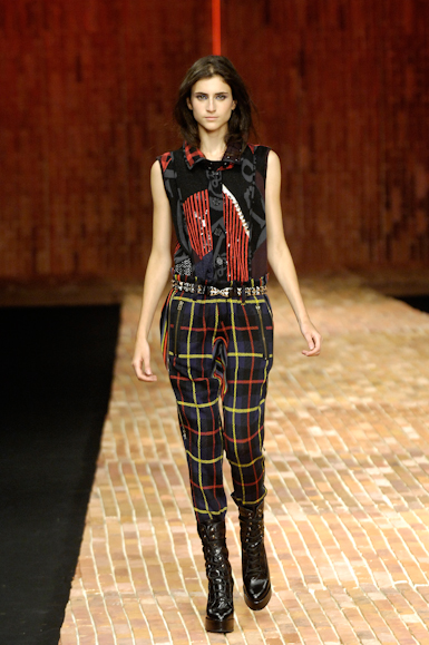 desfiles-coven-rioinverno2008rtw-103