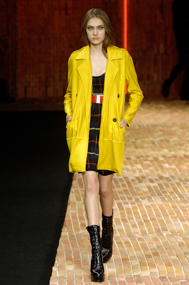 desfiles-coven-rioinverno2008rtw-107