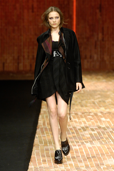 desfiles-coven-rioinverno2008rtw-116