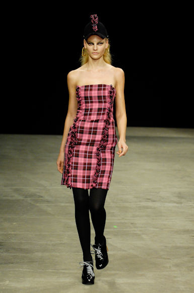 desfiles-giuliaborges-rioinverno2008rtw-100