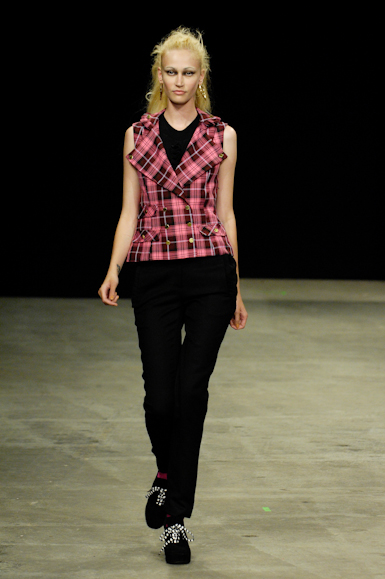 desfiles-giuliaborges-rioinverno2008rtw-101