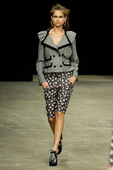 desfiles-giuliaborges-rioinverno2008rtw-112