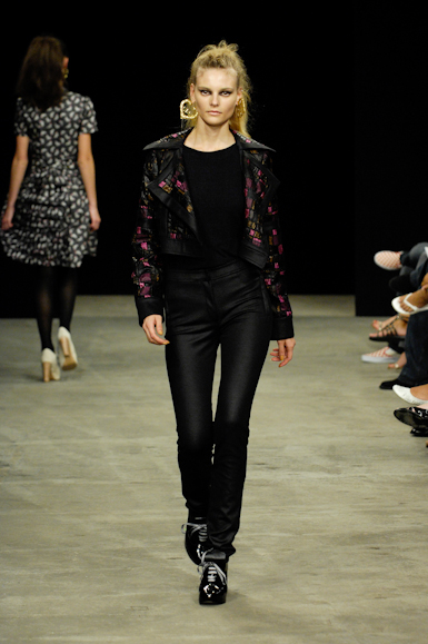 desfiles-giuliaborges-rioinverno2008rtw-114