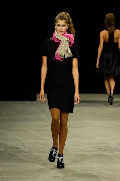 desfiles-giuliaborges-rioinverno2008rtw-116