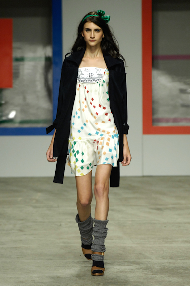 desfiles-teca-rioinverno2008rtw-100