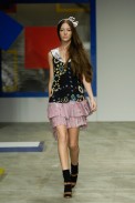 desfiles-teca-rioinverno2008rtw-103