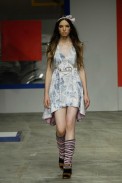 desfiles-teca-rioinverno2008rtw-107