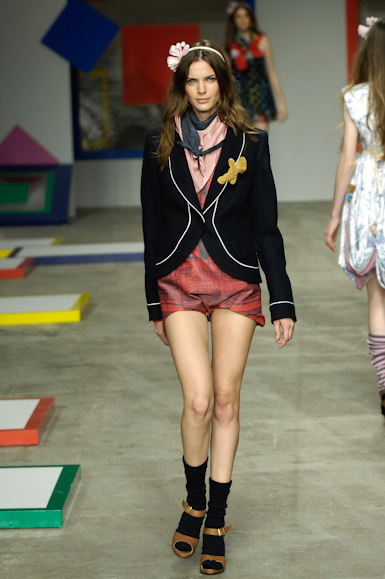 desfiles-teca-rioinverno2008rtw-108