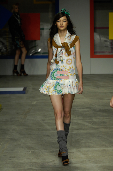 desfiles-teca-rioinverno2008rtw-120