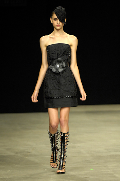 desfiles-melkzda-rioinverno2008rtw-100