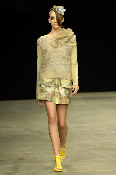 desfiles-melkzda-rioinverno2008rtw-107