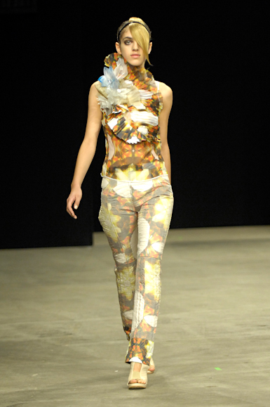desfiles-melkzda-rioinverno2008rtw-109