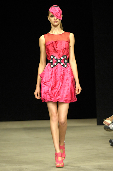 desfiles-melkzda-rioinverno2008rtw-117