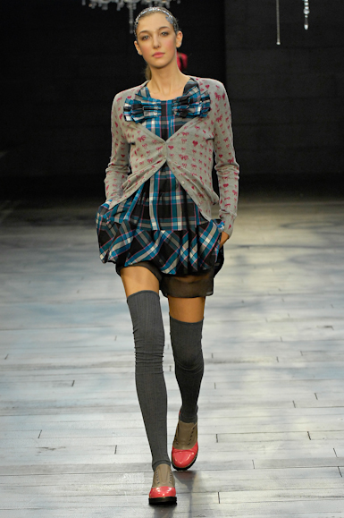 desfiles-mbonitaextra-rioinverno2008rtw-104