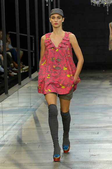 desfiles-mbonitaextra-rioinverno2008rtw-108