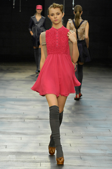 desfiles-mbonitaextra-rioinverno2008rtw-122