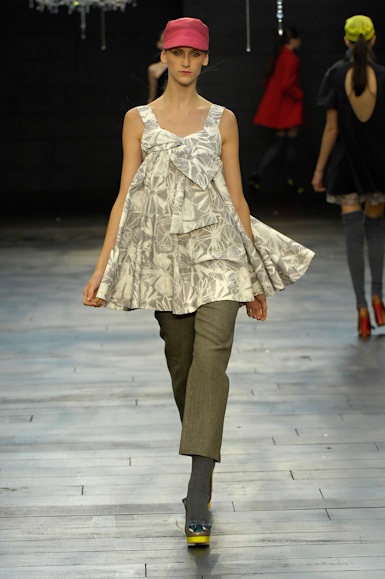 desfiles-mbonitaextra-rioinverno2008rtw-127