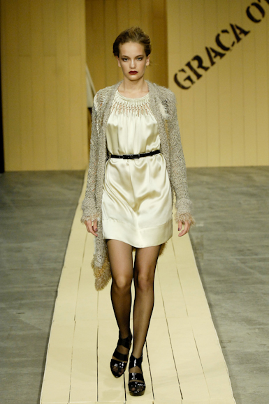 desfiles-gracaottoni-rioinverno2008rtw-112