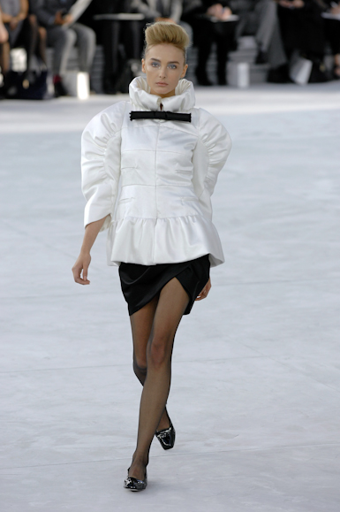 desfiles-chanel-parisverao2008hc-113