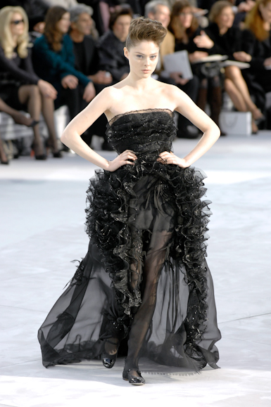 desfiles-chanel-parisverao2008hc-135