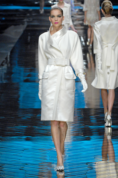 desfiles-valentino-parisverao2008hc-111