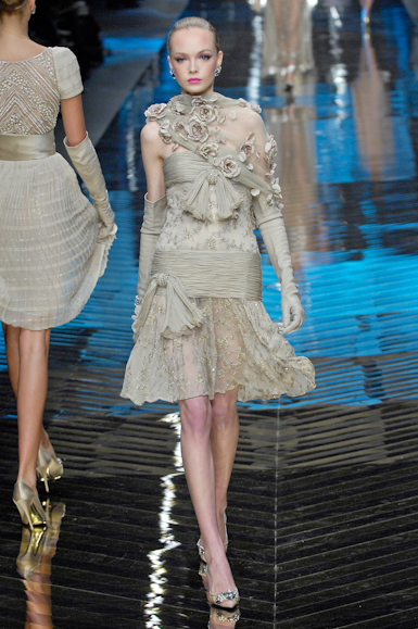 desfiles-valentino-parisverao2008hc-121