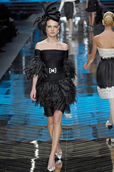 desfiles-valentino-parisverao2008hc-138