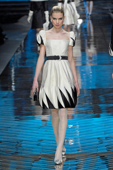 desfiles-valentino-parisverao2008hc-143