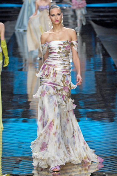 desfiles-valentino-parisverao2008hc-151