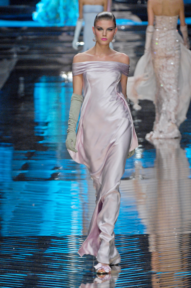desfiles-valentino-parisverao2008hc-157