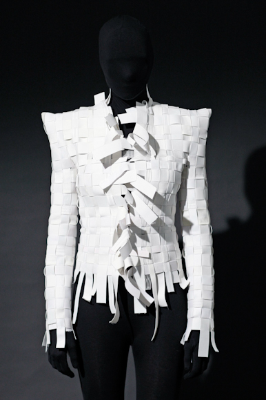 desfiles-martinmargiela-parisverao2008hc-105