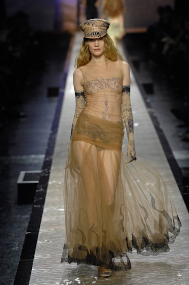 desfiles-jpgaultier-parisverao2008hc-132