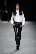 desfiles-givenchy-parisverao2008hc-104